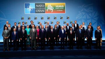 Zdjęcie szefów państw i rządów NATO