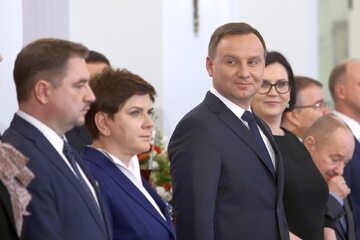 Zdjęcie z 2016 roku, od lewej: Szef NSZZ Solidarność Piotr Duda, premier Beata Szydło i prezydent Andrzej Duda