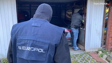 Zdjęcie z akcji koordynowanej przez Europol