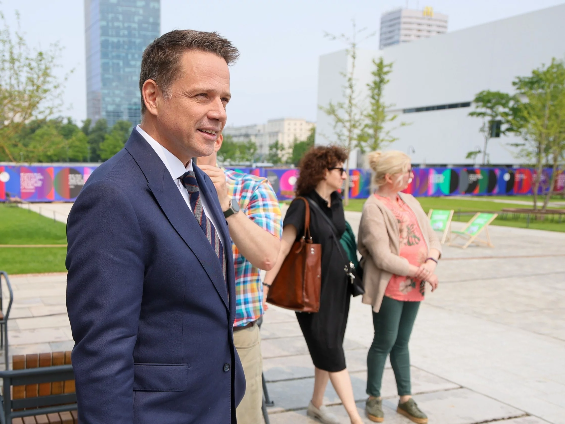 Rafał Trzaskowski podczas otwarcia Placu Centralnego