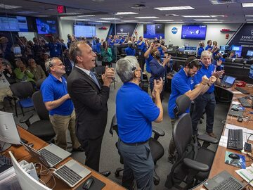 Zespół NASA DART świętuje powodzenie misji