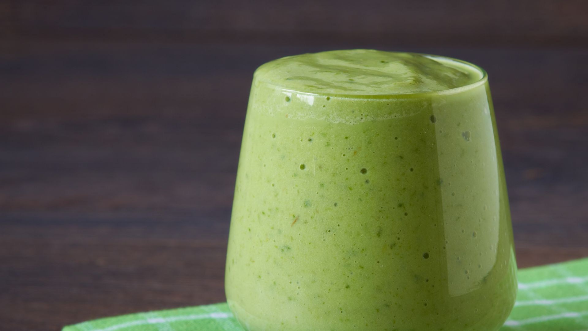 Ten koktajl czyści jelita jak miotełka. Robię go w 5 minut, a korzyści odczuwam bardzo długo