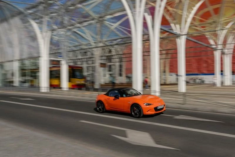 Mazda MX-5 na ulicach Łodzi