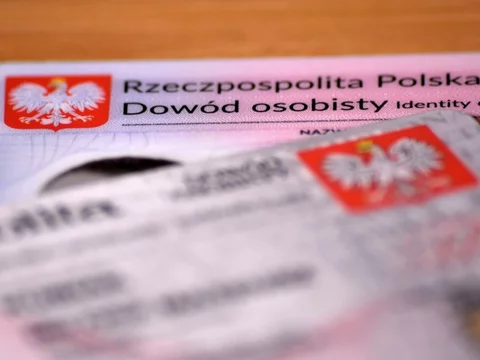 Dowód osobisty, zdjęcie ilustracyjne