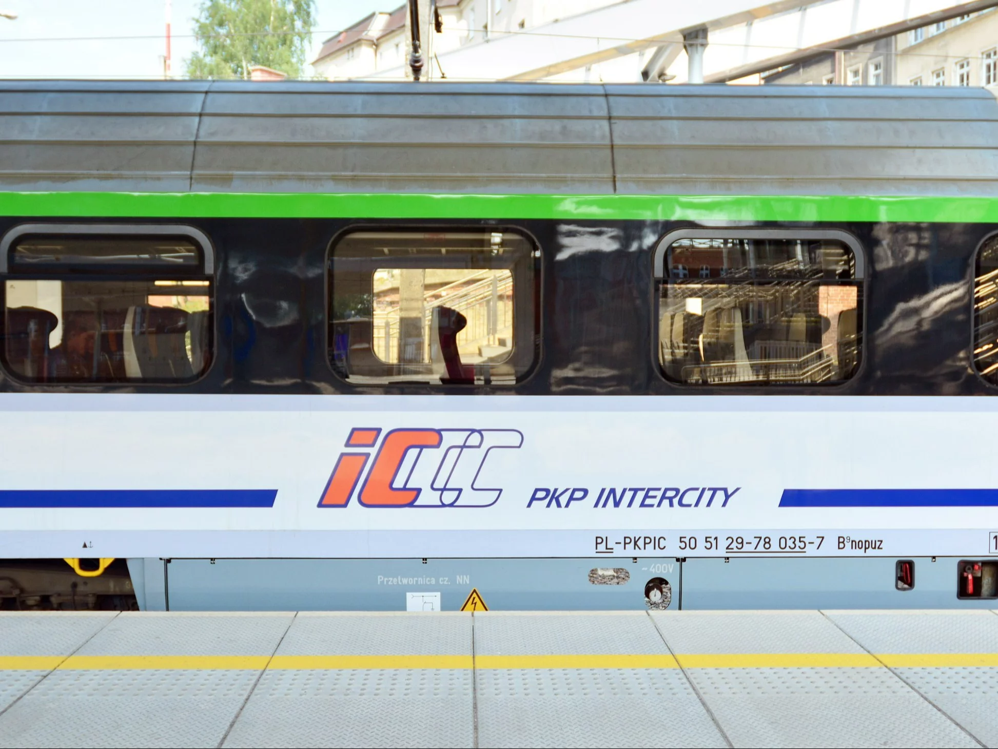 Pociąg Intercity, zdjęcie ilustracyjne