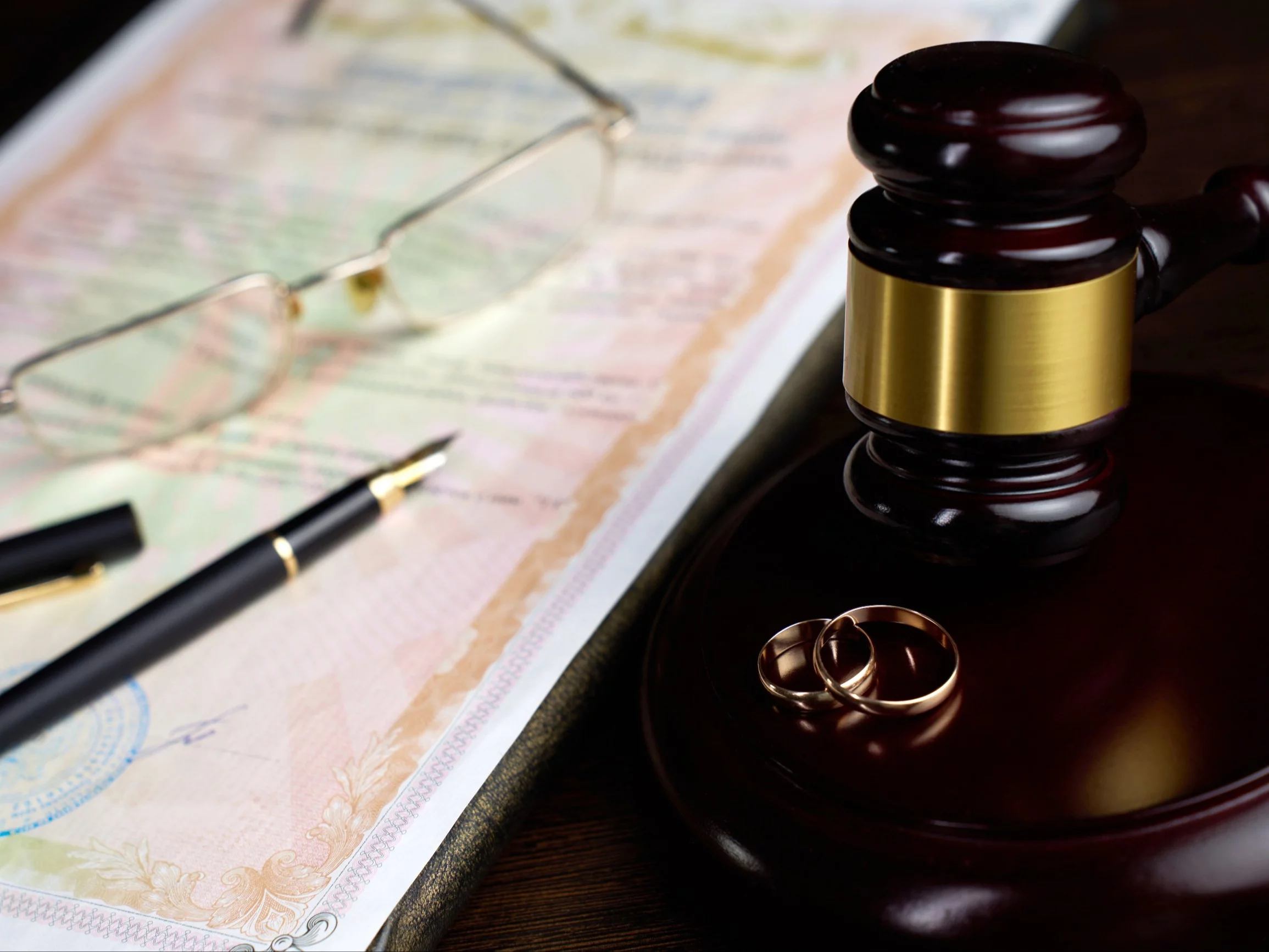 Koniec wieloletnich batalii w sądzie? Rząd szykuje rozwód „od ręki”