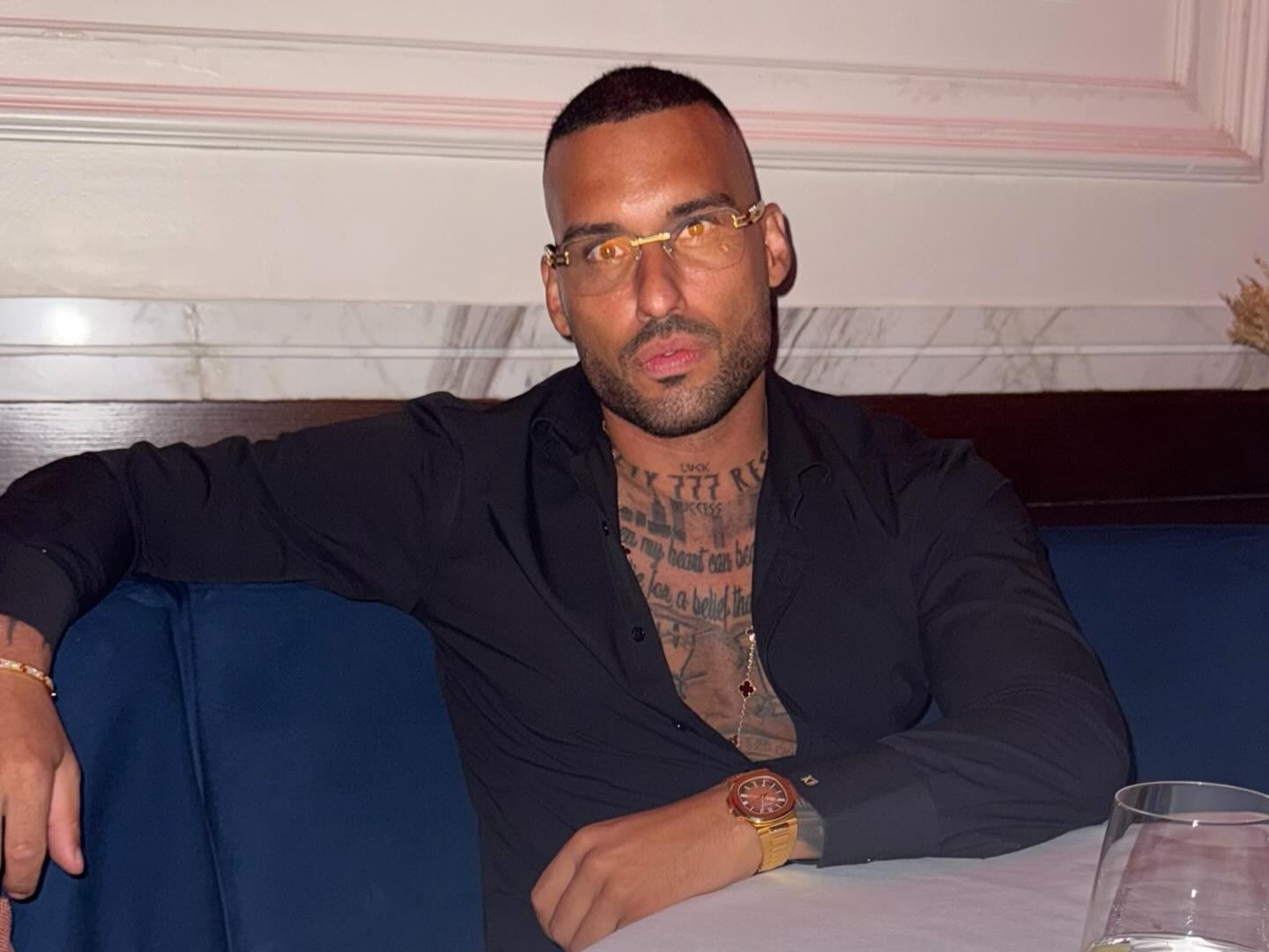 Znany polski raper poszukiwany przez Interpol. Wystawiono tzw. czerwoną notę