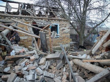 Zniszczenia po rosyjskim ataku rakietowym w Kramatorsku