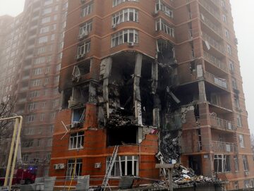 Zniszczenia w Kijowie po ostatnich, nasilonych atakach rakietowych