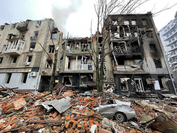 Zniszczone budynki w Charkowie