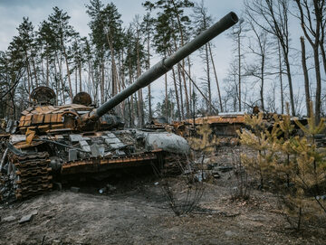 Zniszczone czołgi, zdjęcie ilustracyjne