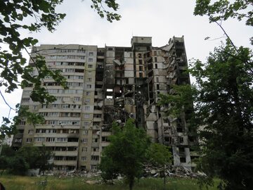 Zniszczony blok na Północnej Sałtiwce