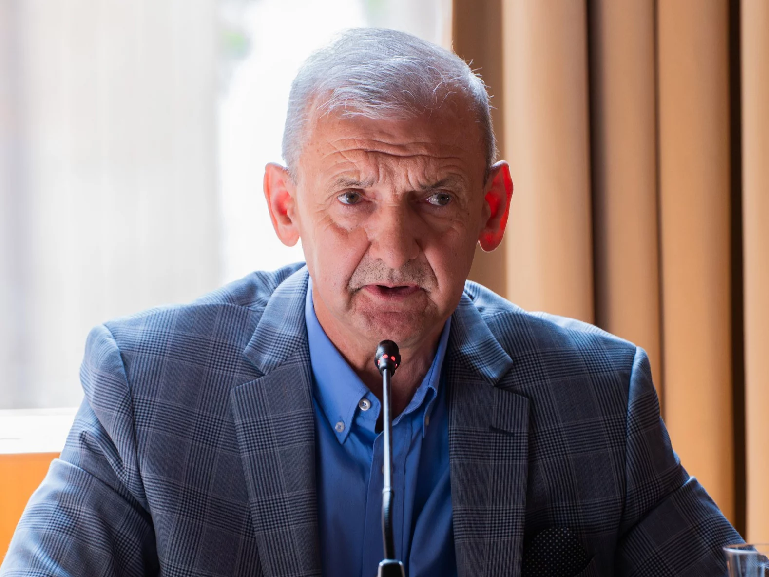 Szef ZNP reaguje na aferę w szkołach. Fałszywi uczniowie i milionowe dotacje