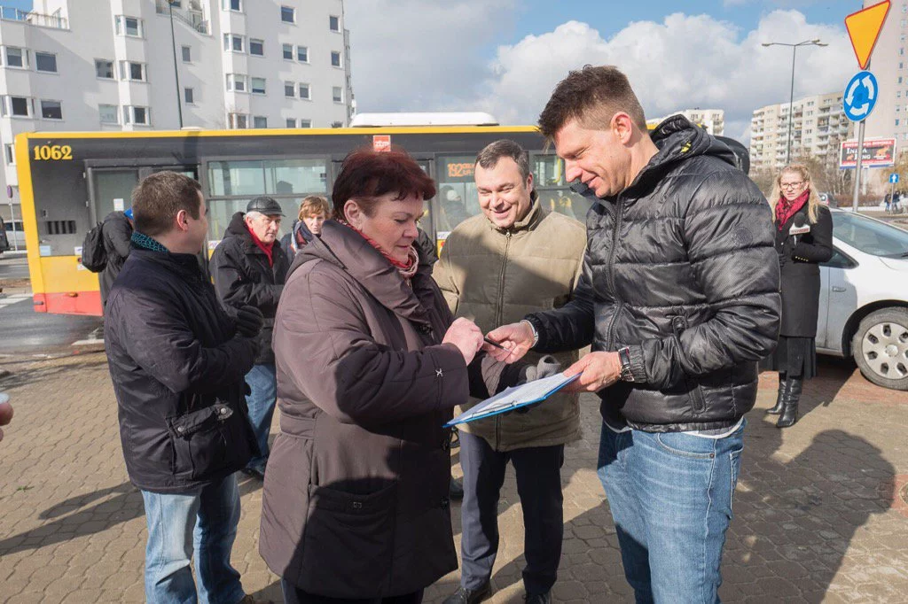 Ryszard Petru zbierał podpisy m.in. na Ursynowie