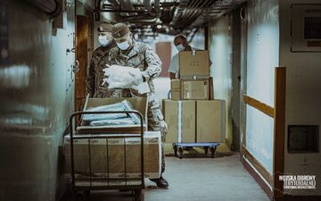 Żołnierze WOT w szpitalu w Wołominie