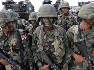 Żołnierze z Tajwanu podczas ćwiczeń z armią USA