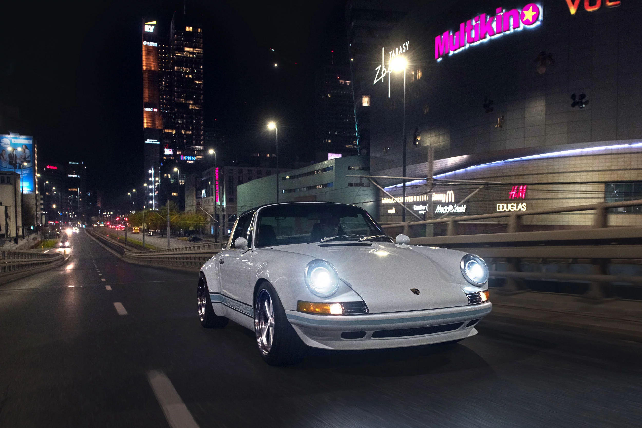 Porsche 911 (Remastered by 911Garage)