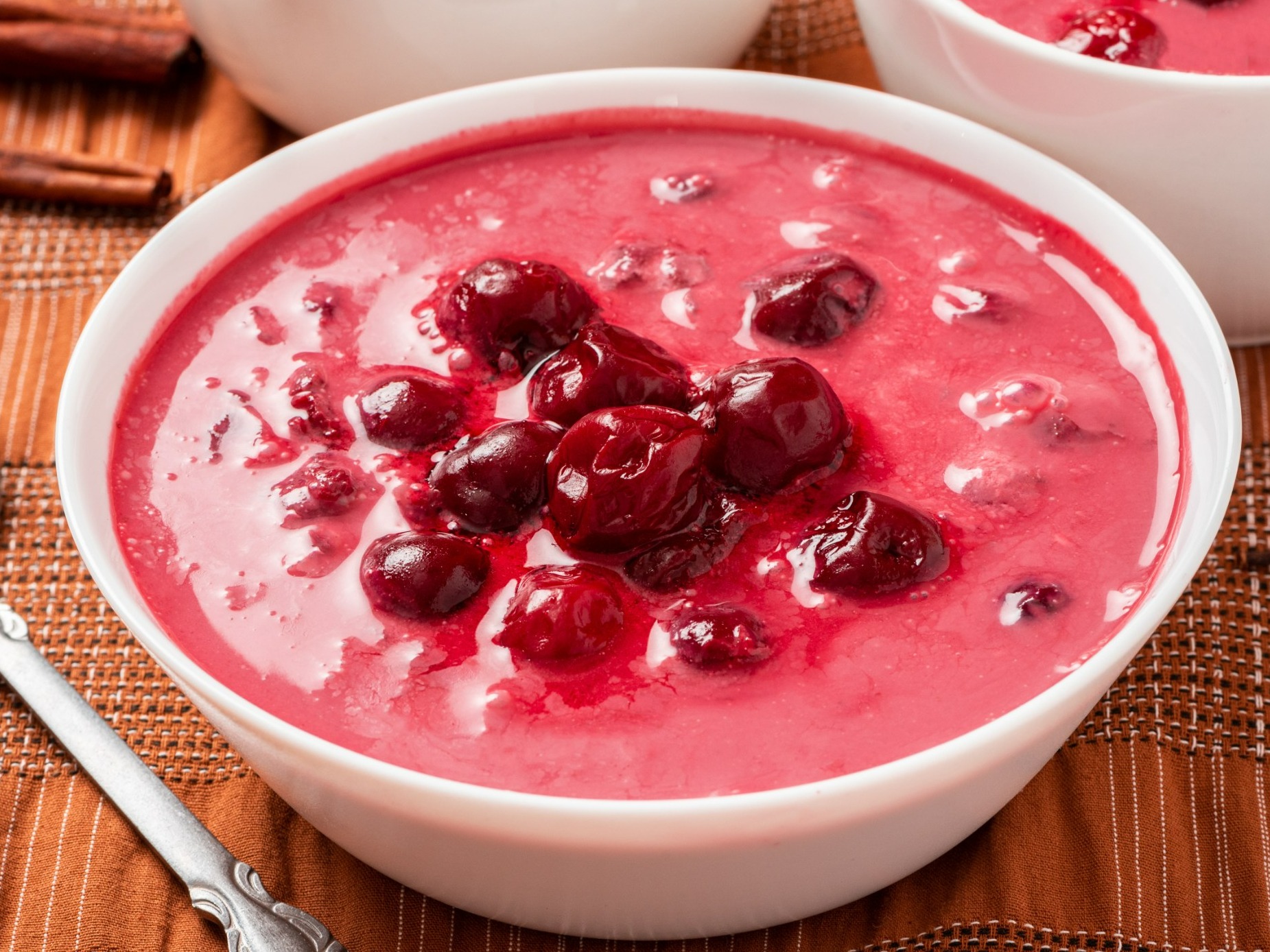 Tę kwaśną zupę pamiętam z dzieciństwa. Teraz jem ją, by schudnąć